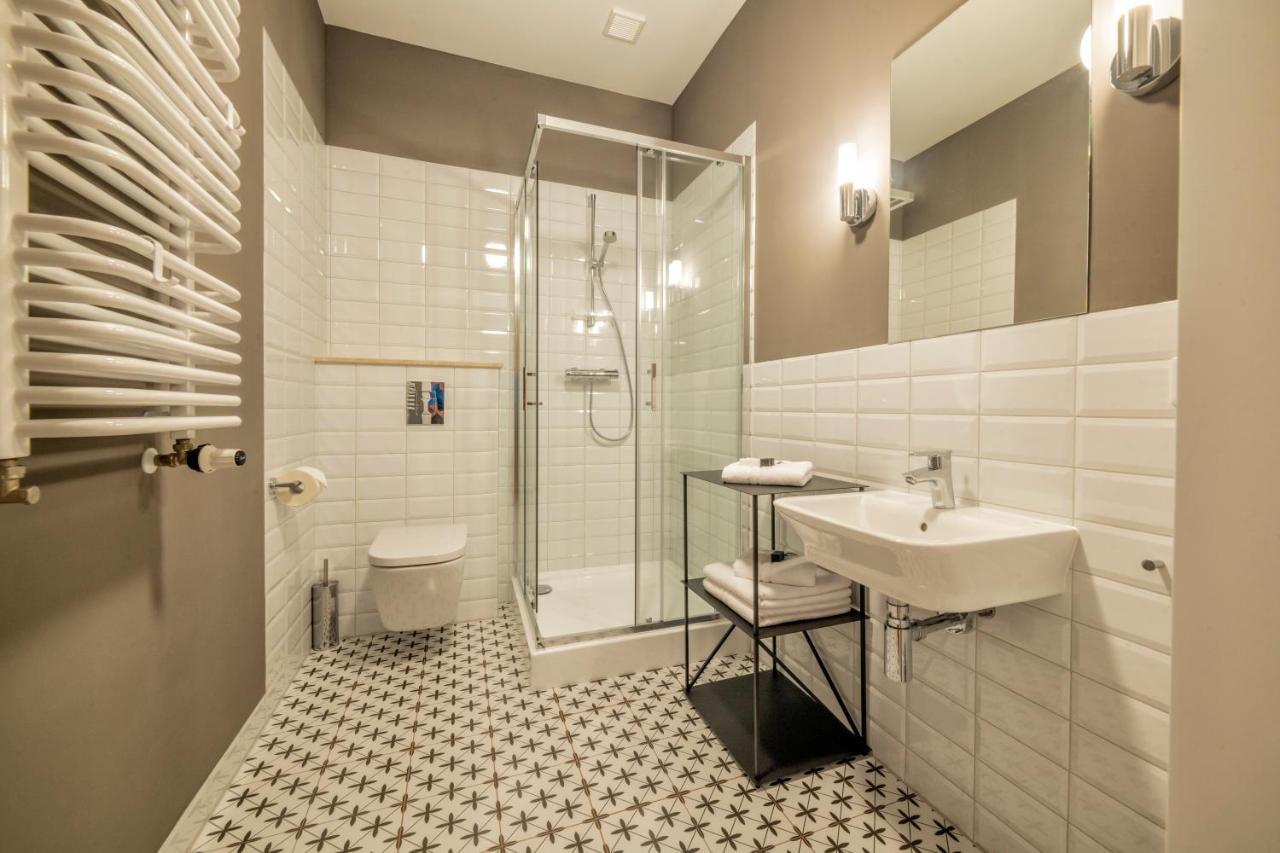 Hotel Villam Белява Экстерьер фото